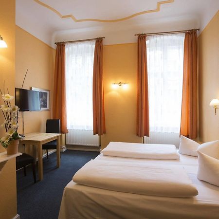 Hotel Am Hermannplatz Берлин Екстериор снимка
