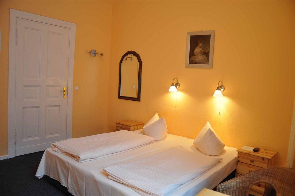 Hotel Am Hermannplatz Берлин Екстериор снимка