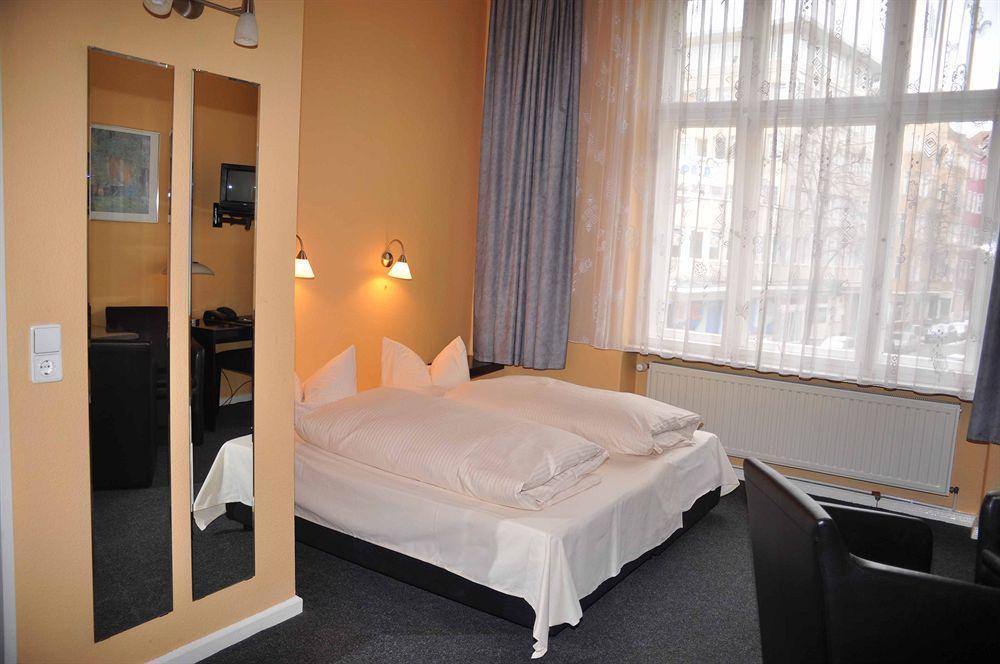 Hotel Am Hermannplatz Берлин Екстериор снимка