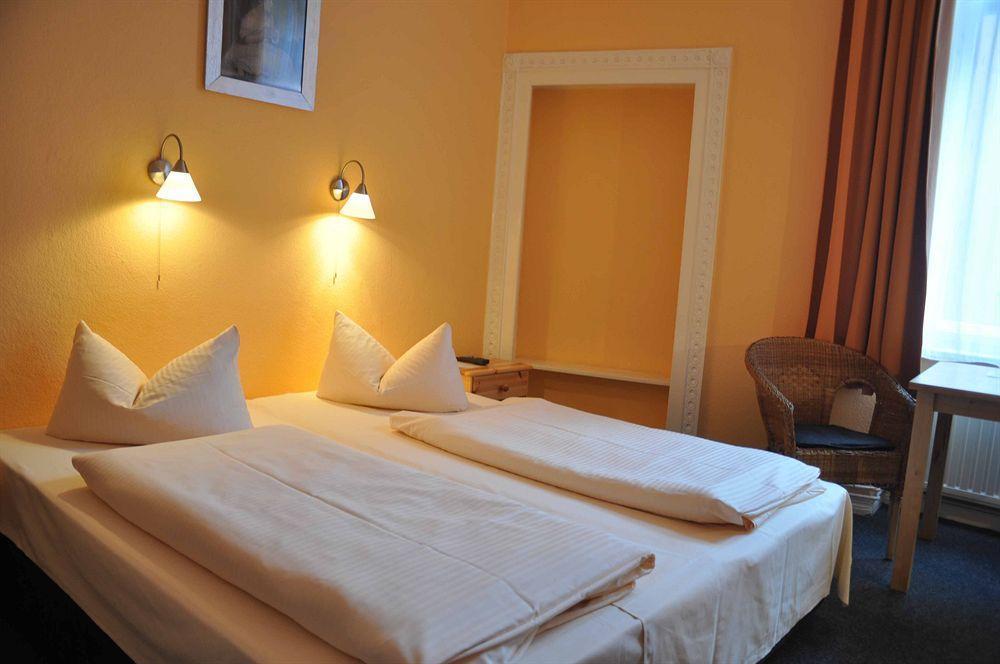 Hotel Am Hermannplatz Берлин Екстериор снимка